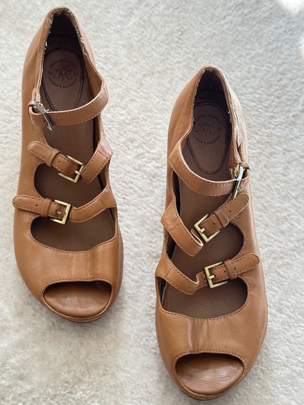 Comfort Leather Buckle Sandals - Tan
